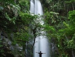 Delapan Tempat Wisata Air Terjun di Riau Yang Wajib Dikunjungi, Nomor 3 Paling Menarik