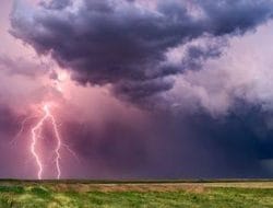 BMKG Pekanbaru Prediksi Hujan Lebat Disertai Petir Masih Berpotensi di Wilayah Riau