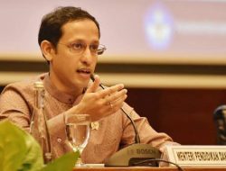 Mendikbudristek Nadiem Anwar Makarim Batalkan Kenaikan UKT