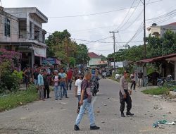 Dua Kubu SPTI di Siak Bentrok, Lemparan Batu Hingga Rusak Bangunan dan Kepala Bocor Bercucur Darah