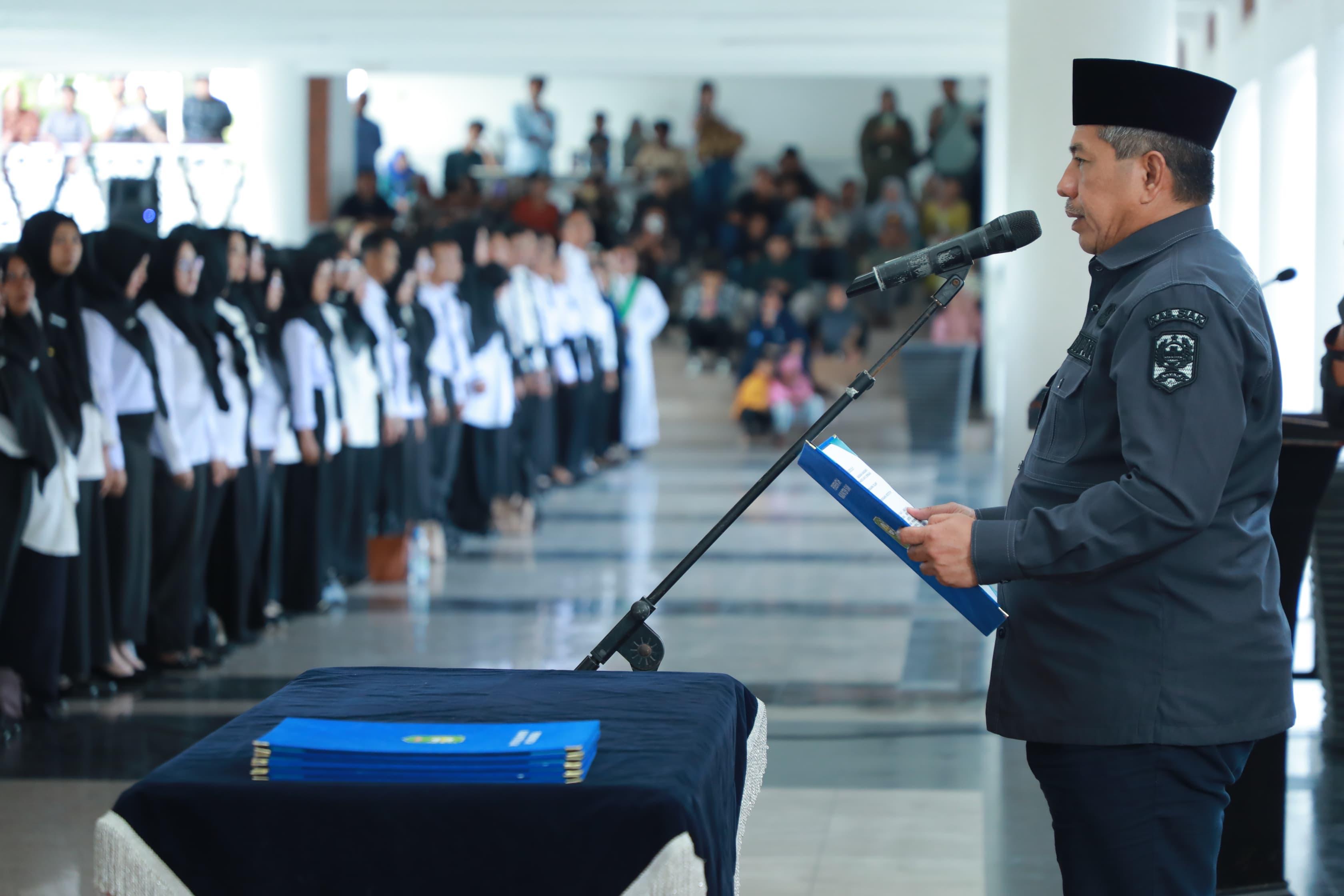 Nakes dan Guru di Siak Terima SK PPPK dari Bupati Alfedri