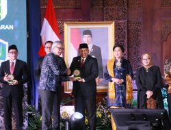 Angka Stunting di Siak Turun, Bupati Alfedri Diganjar Penghargaan Oleh BKKBN Ri