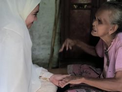 Aktif Kunjungi Lansia, Prima Nasarudin : Lansia  Tanggung Jawab Kita Bersama