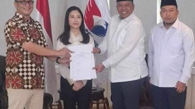 Setelah PAN, PKS, Hanura, PPP, Pasangan Alfedri-Husni Kembali Terima SK Dukungan Partai Perindo
