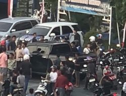 Tabrak Lari di Traffic Light Rumbai, Pengemudi Double Cabin Diburu Warga Hingga Kantor RSDC