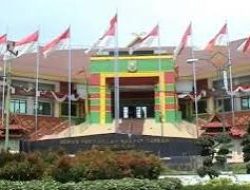 65 Anggota DPRD Riau 2024-2029 Resmi Dilantik, Pj Gubernur Riau: Ini Amanah untuk Perjuangkan Aspirasi Rakyat