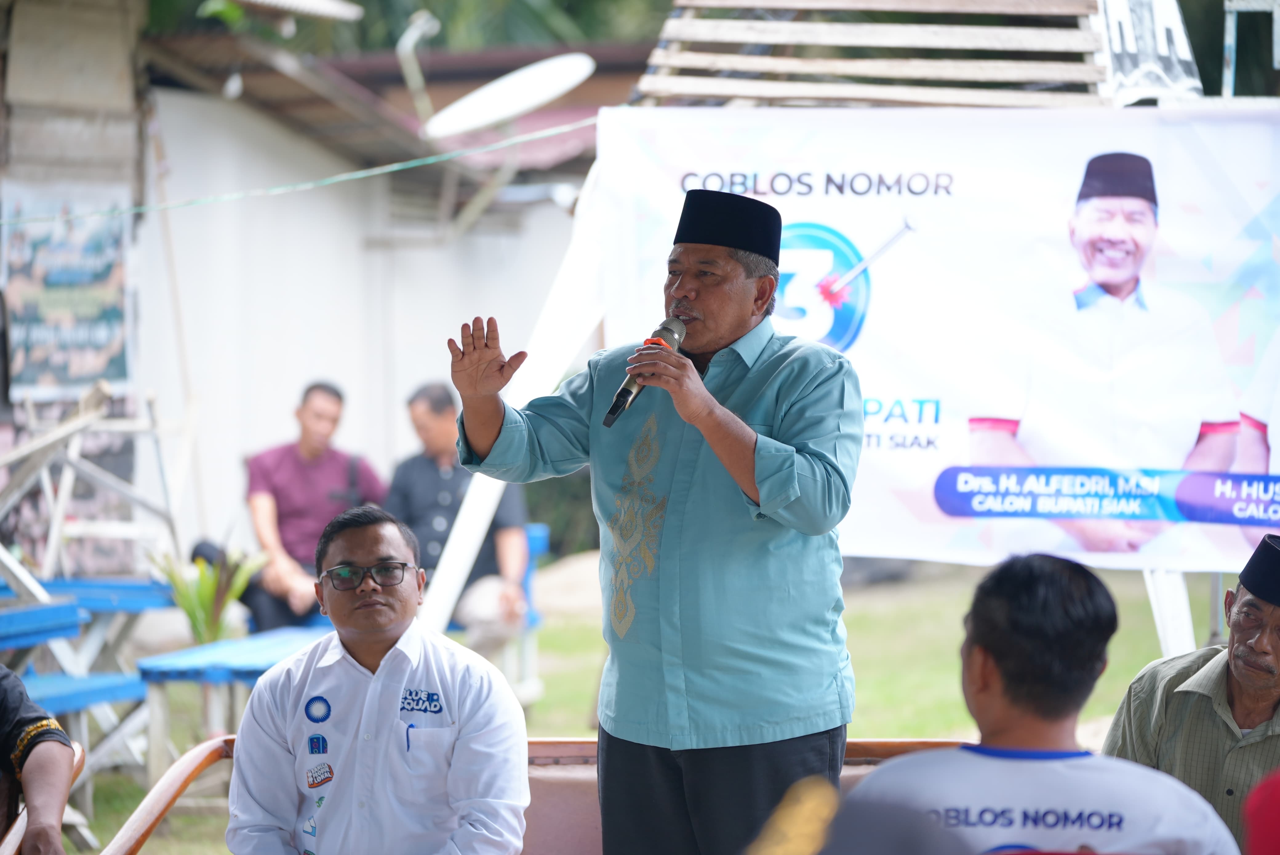Alfedri~Husni Tegaskan Komitmen Pendidikan Saat Kampanye Dialogis di Sabak Permai