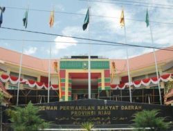 Berterung di Pilkada Riau, Dua Anggota DPRD Raih Kemenangan, Empat Lainnya Telan Pil Pahit