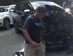 Dua Mobil Laga Kambing di Jalur Pekanbaru-Siak Via PT.SIR, Satu Korban Luka Ringan