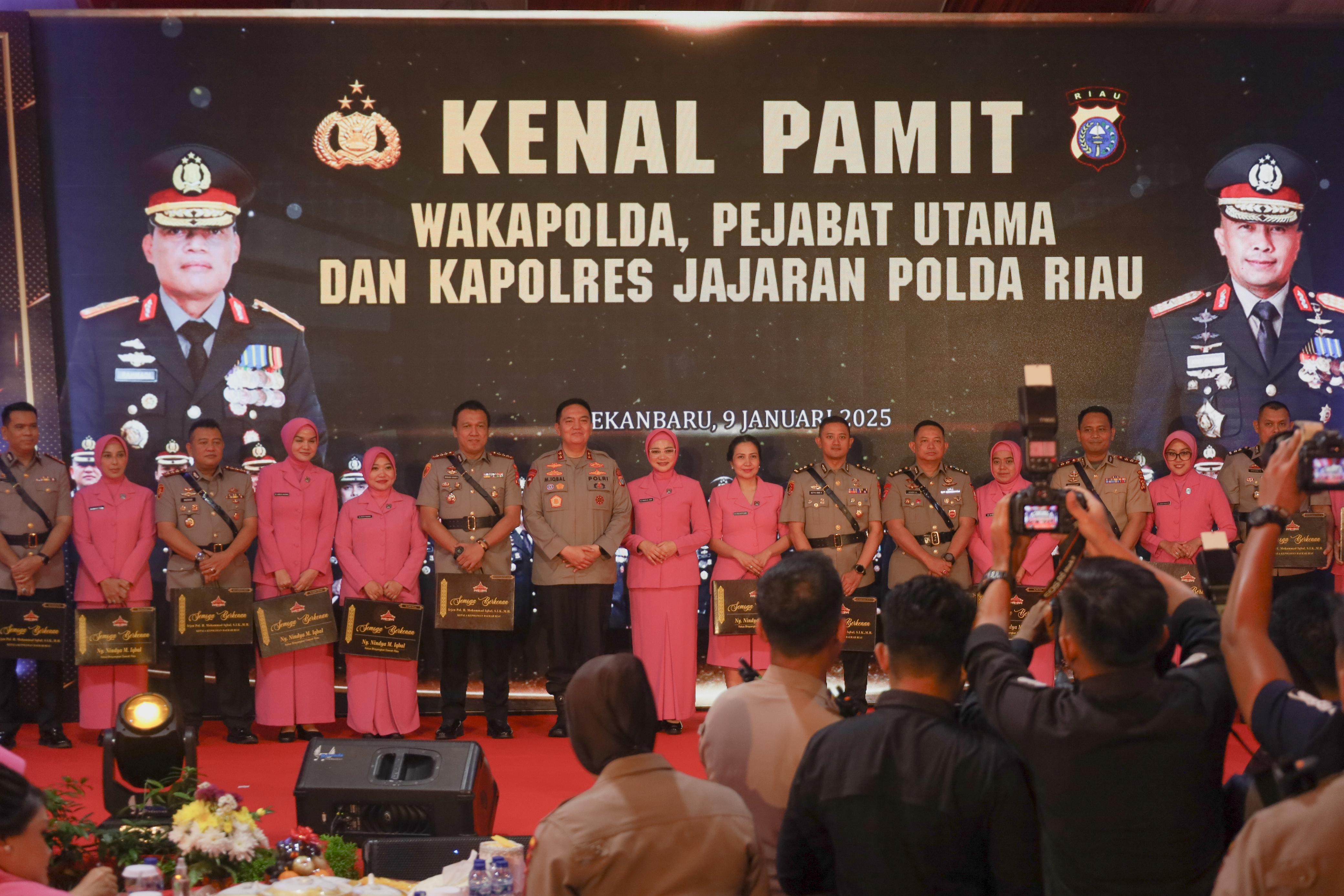 Sekda Siak Hadiri Pergantian Kapolres dan Pejabat Polda Riau