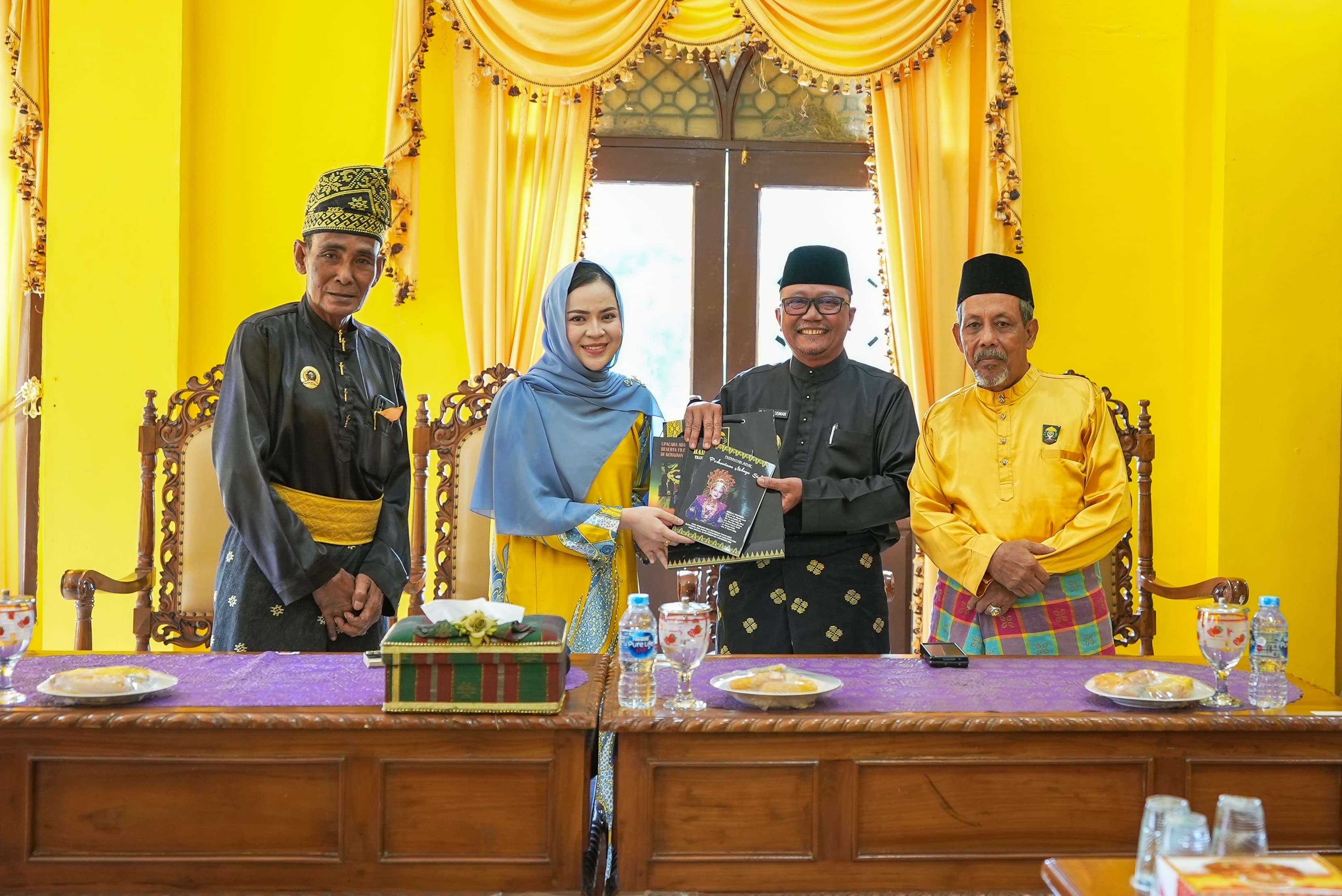 Kisah Dua Kesultanan, Permaisuri Kadriyah Pontianak dan Siak Sambung Silaturahmi