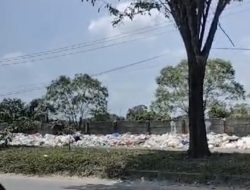 Warga Sidomulyo Resah, Harapkan Solusi untuk Tumpukan Sampah di Jalan Sukarno Hatta