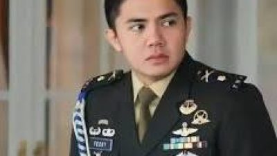 Panglima TNI Berikan Kenaikan Pangkat kepada Sekretaris Kabinet Teddy Indra Wijaya