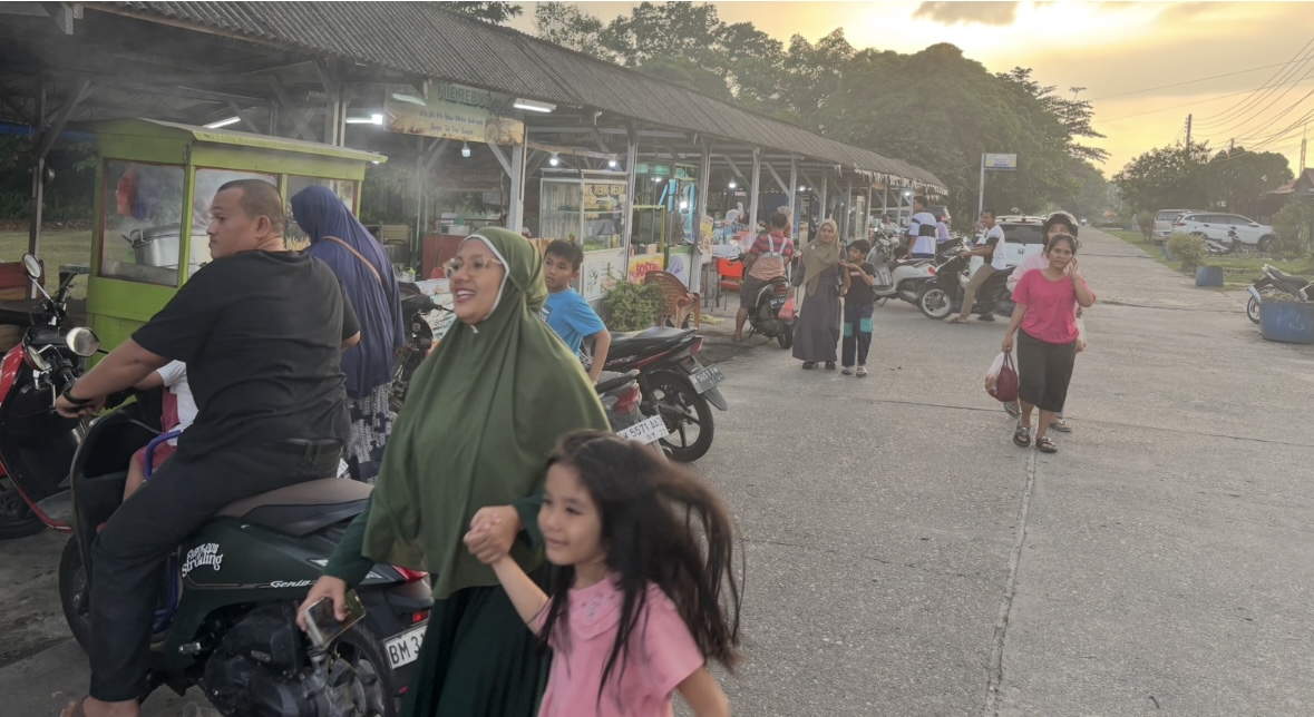 Pasar Ramadan KPR 1, Surga Takjil Warga Perawang Hingga Parkir Gratis Pasar Ramadan KPR 1, Surga Takjil Warga Perawang Hingga Parkir Gratis