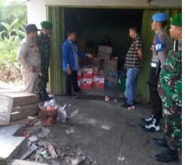 Bawaslu Siak Luruskan Berita Terkait Penyaluran Sembako di Lokasi PSU Bawaslu Siak Luruskan Berita Terkait Penyaluran Sembako di Lokasi PSU