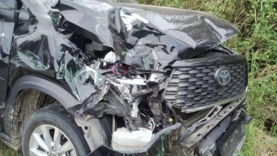 Detik-detik Kecelakaan Mobil Dinas, Bupati Kuansing dan Keluarga Selamat