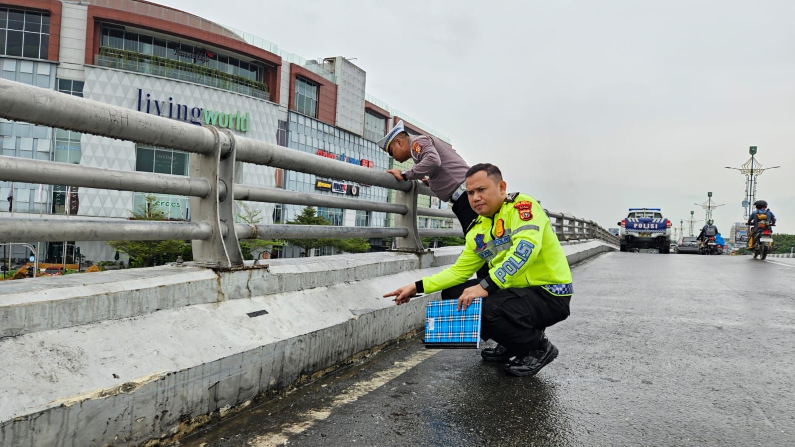 Korban Laka Tunggal di Flyover SKA Mulai Pulih, Dirawat Intensif di RS Eka Hospital Korban Laka Tunggal di Flyover SKA Mulai Pulih, Dirawat Intensif di RS Eka Hospital