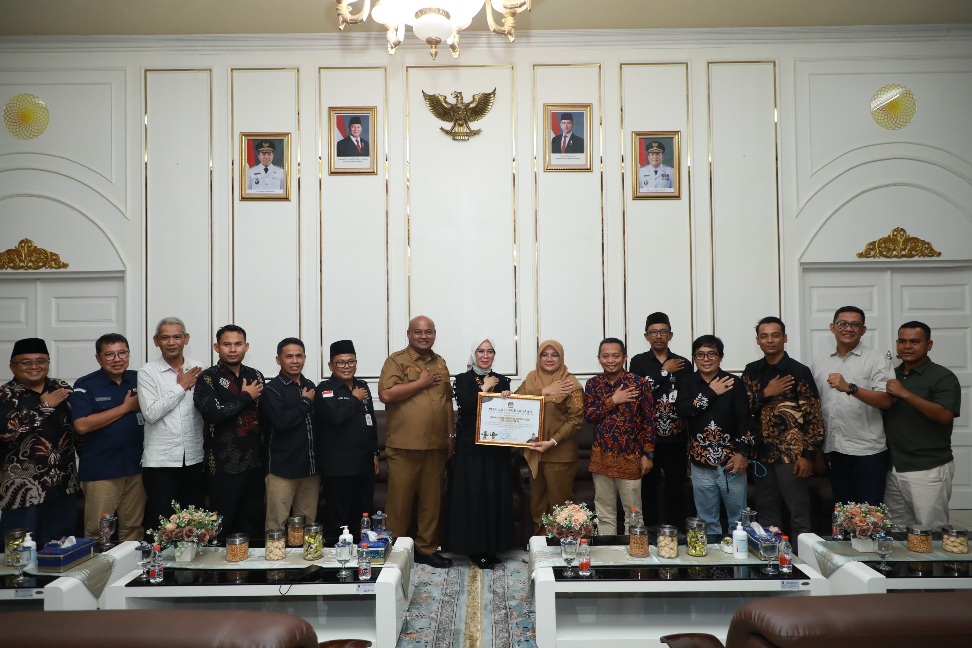 Jejak Perjuangan Afni–Syamsurizal di Pilkada Siak, Berujung Apresiasi KPU RI