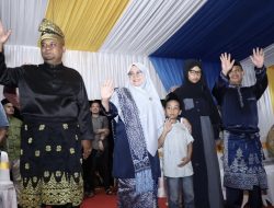 Bupati Afni Z Lepas Pawai Takbir di Negeri Istana, Kapolres Siak Siaga Mengawal