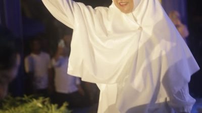 Bupati Afni Turun ke Kampung Terpencil, Shalat Idul Adha Bersama Warga Tasik Betung