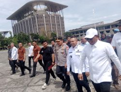 Kantor Gubri Dikepung Masa, Ribuan Warga Serukan Keadilan atas Status Lahan di Tesso Nilo