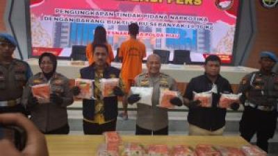 Polda Riau Gagalkan Peredaran 15 Kg Sabu, Dua Pelaku Diamankan Termasuk Seorang Biduan