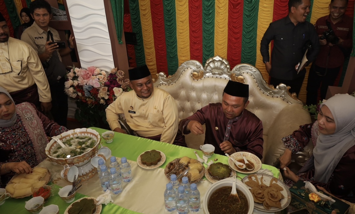 Sempolet, Makanan Tradisional Siak yang Menyita Perhatian di MTQ Riau ke-43 Sempolet, Makanan Tradisional Siak yang Menyita Perhatian di MTQ Riau ke-43