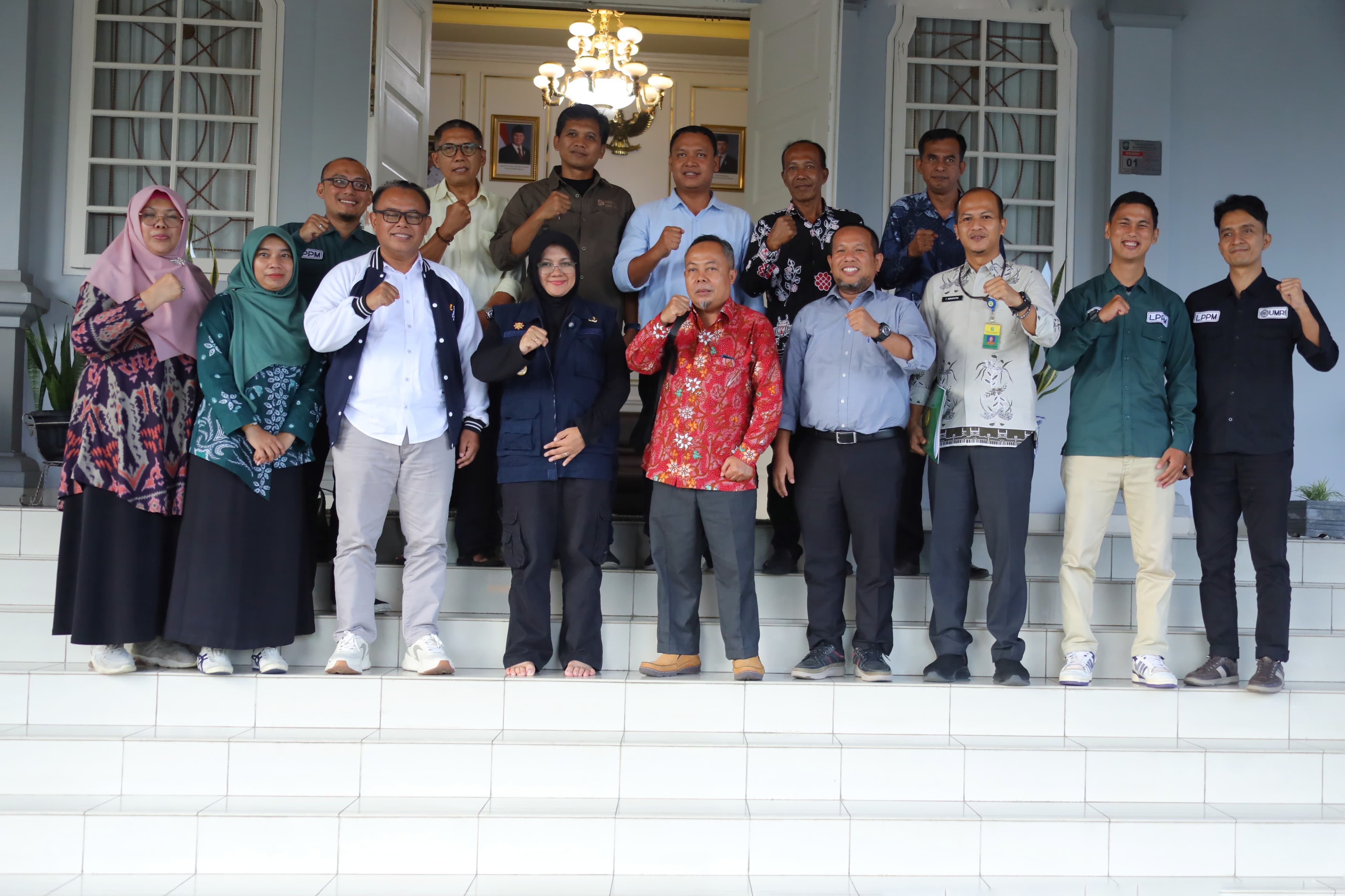 Mahasiswa Muhammadiyah & Aisyiyah Laksanakan KKN di Siak, Bupati Afni: Semoga Bawa Manfaat Nyata bagi Warga