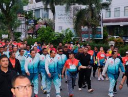 Kapolri Ajak Bangsa Satukan Langkah di Riau Bhayangkara Run 2025