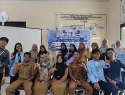 Mahasiswa KKN UNRI Perkenalkan Budidaya Ikan Dalam Ember Bagi Warga Bungaraya