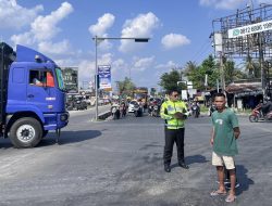 Disenggol Truck, Mahasiswi Asal Sumbar Meregang Nyawa di Persimpangan Garuda Sakti