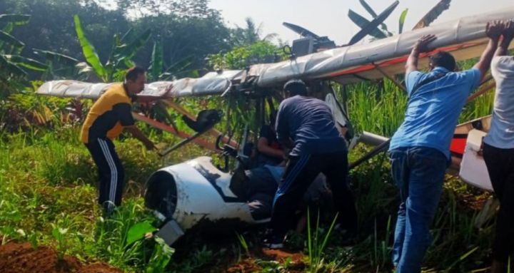 Berita Duka, Mantan Kadispen AU Marsma TNI Fajar Adrianto Tewas Usai Pesawat FASI PK-S216 Jatuh Berita Duka, Mantan Kadispen AU Marsma TNI Fajar Adrianto Tewas Usai Pesawat FASI PK-S216 Jatuh