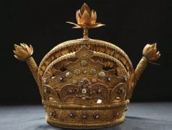 Mahkota Kesultanan Siak Dipamerkan di Pekanbaru, Warga Riau Berkesempatan Saksikan Warisan Sejarah