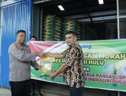 Polres Inhu Bersama Bulog Gelar Pasar Murah Beras Serentak Bersama Jajaran