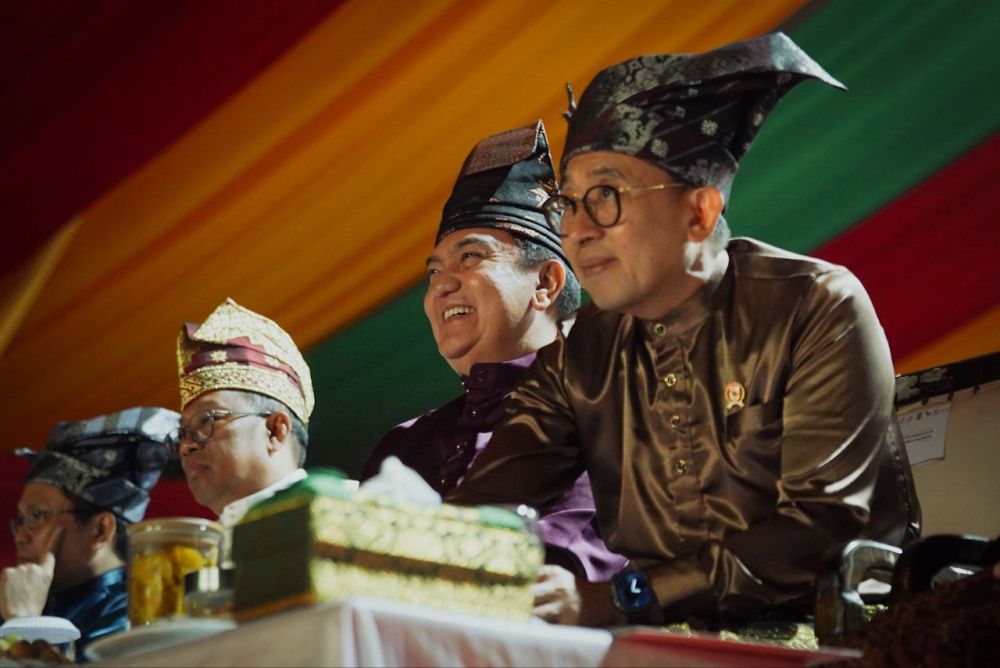 Pesona Budaya Melayu Sempena HUT ke-68 Riau, Tokoh Nasional Titip Doa dan Harapan Pesona Budaya Melayu Sempena HUT ke-68 Riau, Tokoh Nasional Titip Doa dan Harapan