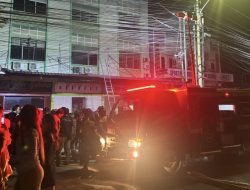 Gudang Plastik di Sukajadi Dilalap Api, Lantai 1 dan 2 Hangus Terbakar
