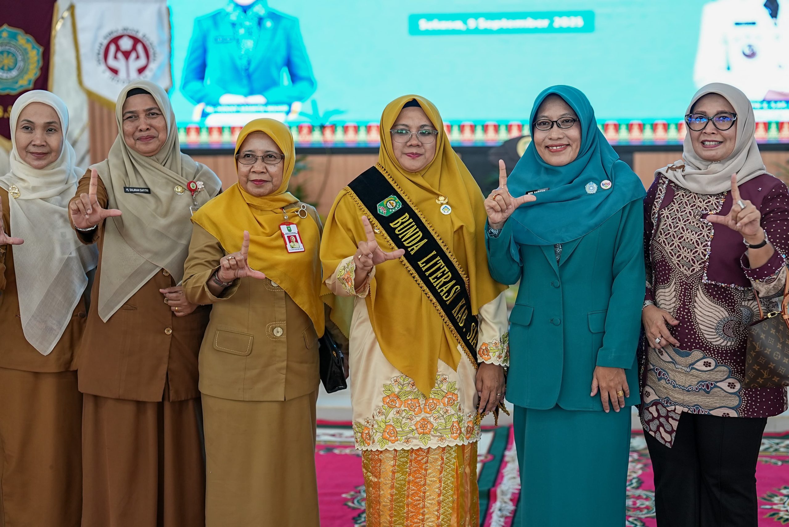 Henny Wahid Kukuhkan Afni Zulkifli, Wujudkan Generasi Emas Siak Lewat PAUD dan Literasi