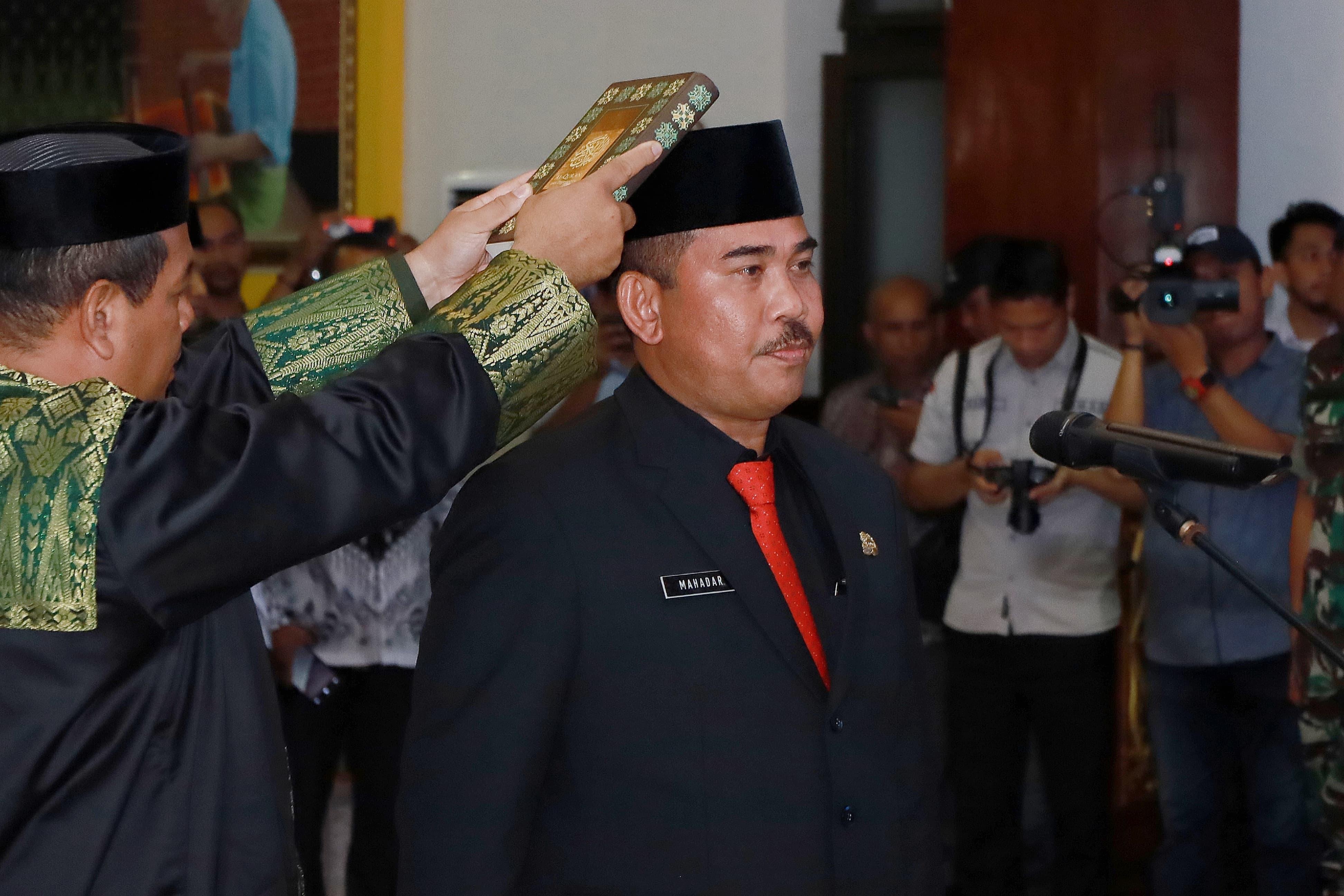 Mahadar Resmi Dilantik Jadi Sekda Siak, Singkirkan 3 Pesaing Meski Dihantui Isu Korupsi