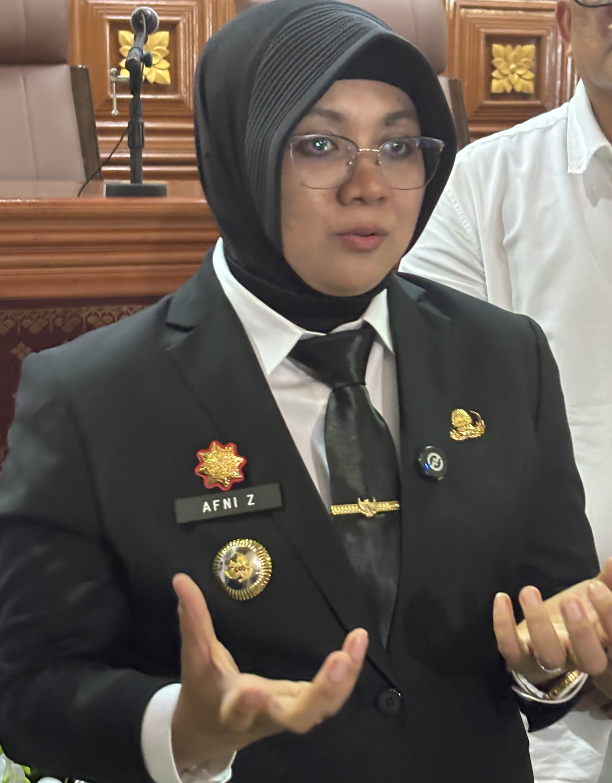 Bupati Afni Z Siap Perjuangkan 3.000 Honorer Siak, Temui BKN RI untuk Cari Solusi Bupati Afni Z Siap Perjuangkan 3.000 Honorer Siak, Temui BKN RI untuk Cari Solusi