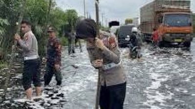 Pemerintah Pusat Siapkan Rp1 Triliun untuk Atasi Banjir di Jalintim Pelalawan