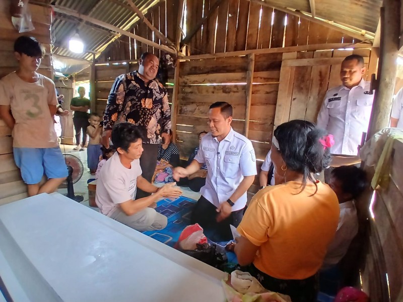 Wali Kota Pekanbaru Janji Evaluasi Usaha Galian Pasca Musibah Dua Bocah Tenggelam Wali Kota Pekanbaru Janji Evaluasi Usaha Galian Pasca Musibah Dua Bocah Tenggelam