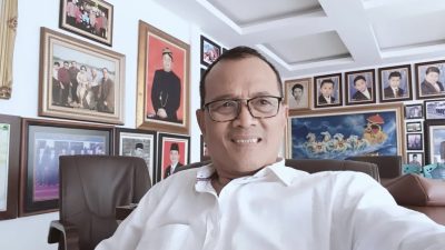 HP Disadap, Rumah Tangga Edi Warga Pekanbaru Hancur, Trio F Dituding Biang Kerok