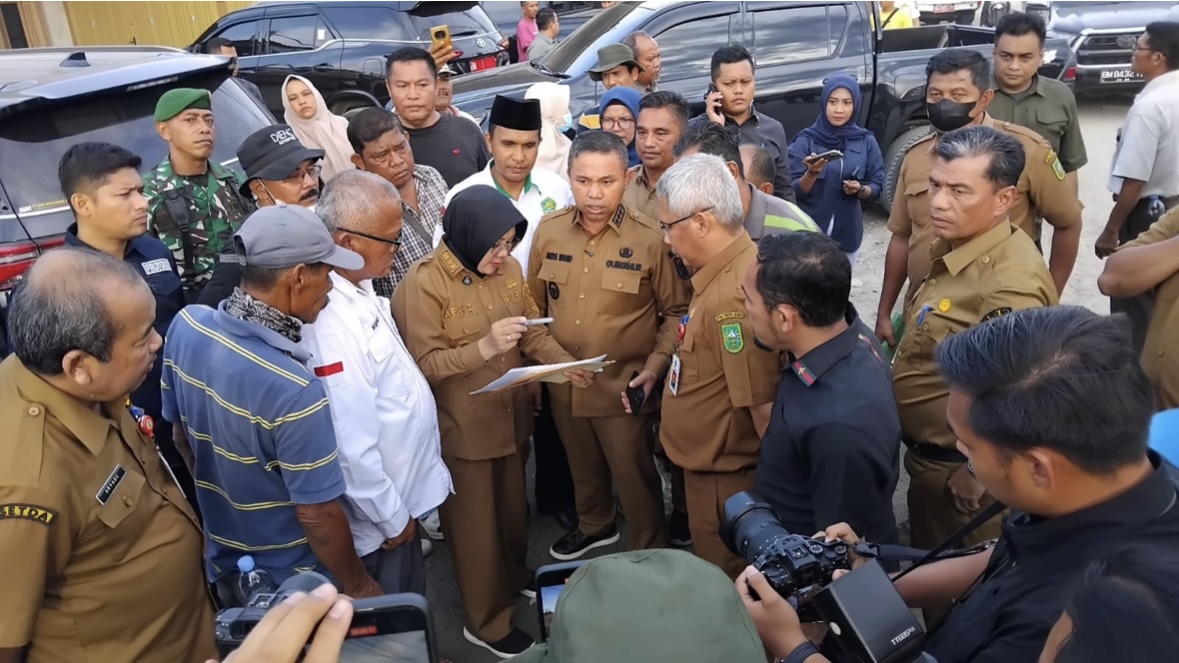 Awasi Truk Overload, Bupati Siak Usulkan Pendirian Jembatan Timbang di Simpang Minas-Perawang Awasi Truk Overload, Bupati Siak Usulkan Pendirian Jembatan Timbang di Simpang Minas-Perawang