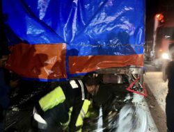 Mahasiswa Tewas Usai Tabrak Truk Parkir dan Tergilas Tangki CPO di Lintas Timur Pelalawan