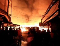 250 Kios di Pasar Rakyat Tembilahan Ludes Dilalap Api, Pedagang Menangis Ratapi Nasib