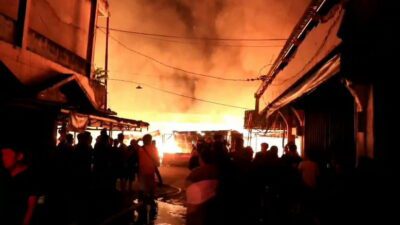 250 Kios di Pasar Rakyat Tembilahan Ludes Dilalap Api, Pedagang Menangis Ratapi Nasib