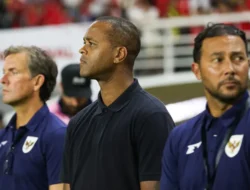 Dua Ajudan Kluivert Buka Suara Usai Didepak: Babak Berakhir, Tapi Cinta Kami untuk Indonesia Tak Pernah Padam