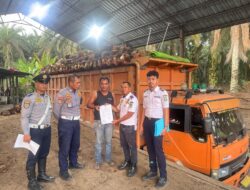 Cegah Kecelakaan Pelajar, Dishub Siak Larang Truk Sawit Melintas Pagi Hari di 7 Kecamatan