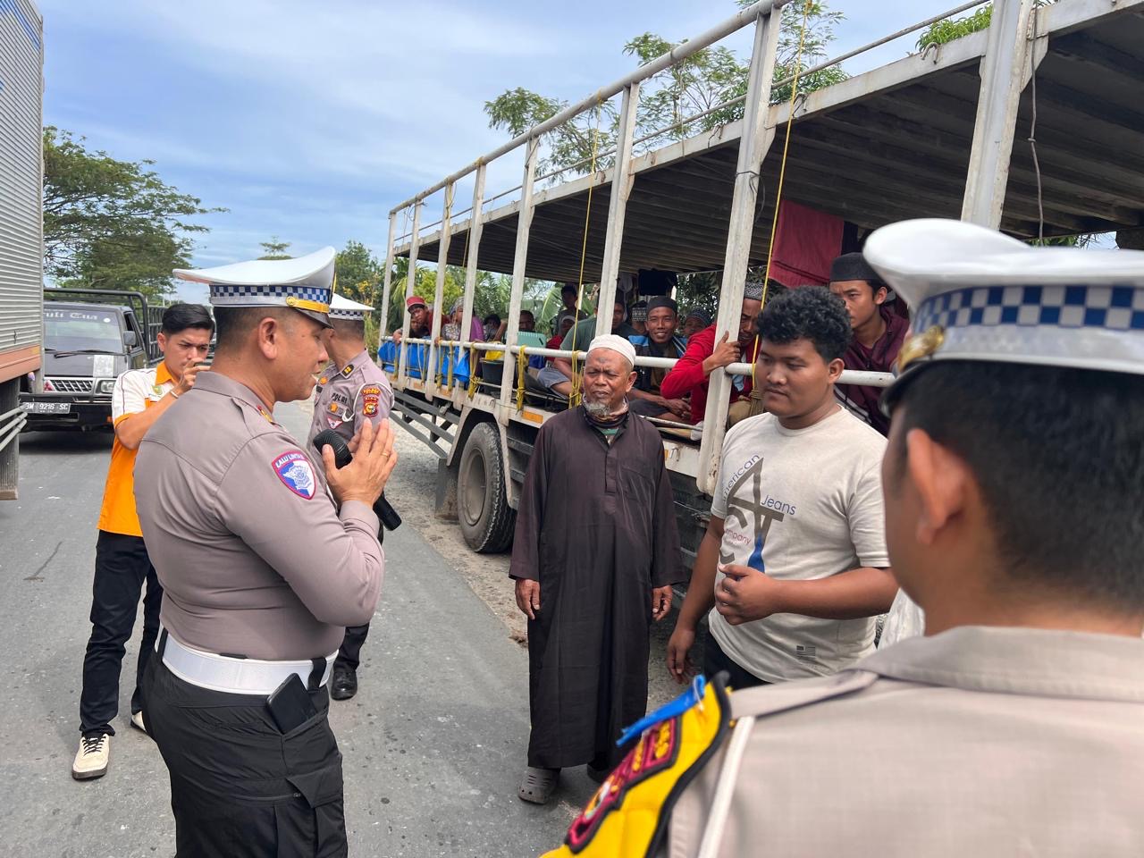 Patroli Humanis hingga Penghargaan Pengendara Tertib, Polres Siak Buktikan Keseriusan Tekan Laka Lantas