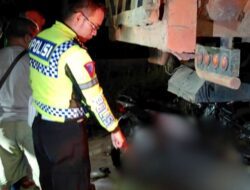 Pemotor Tabrak Truck Dari Belakang di Jalan Air Hitam, Satu Remaja Tewas dan Satu Kritis